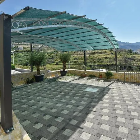 The Green Paradise Near Split Kamen